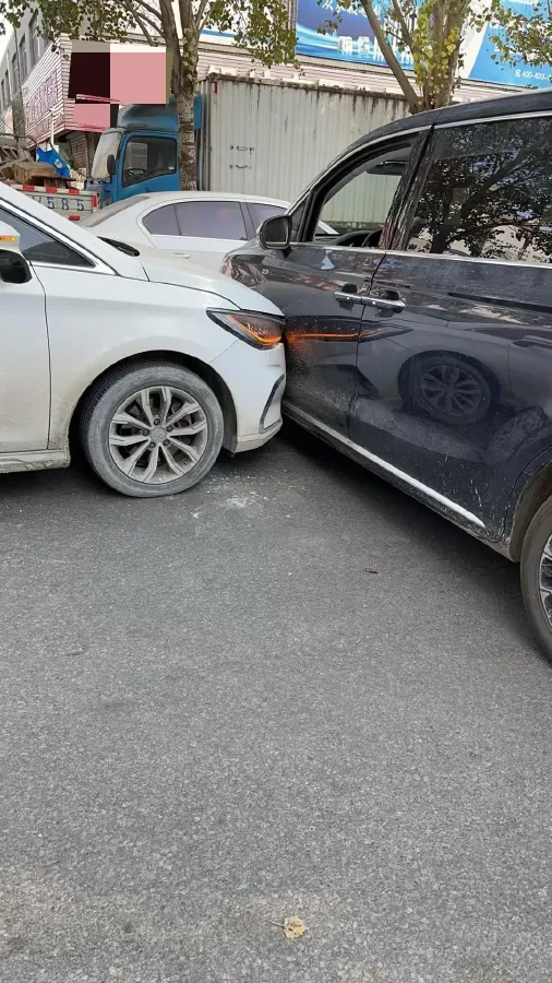 2021 Roewe iMAX8 2.0T 234HP L4 8AT,autocango,china used car exporter,china ev exporter,chinese used car exporter,chinese used ev exporter