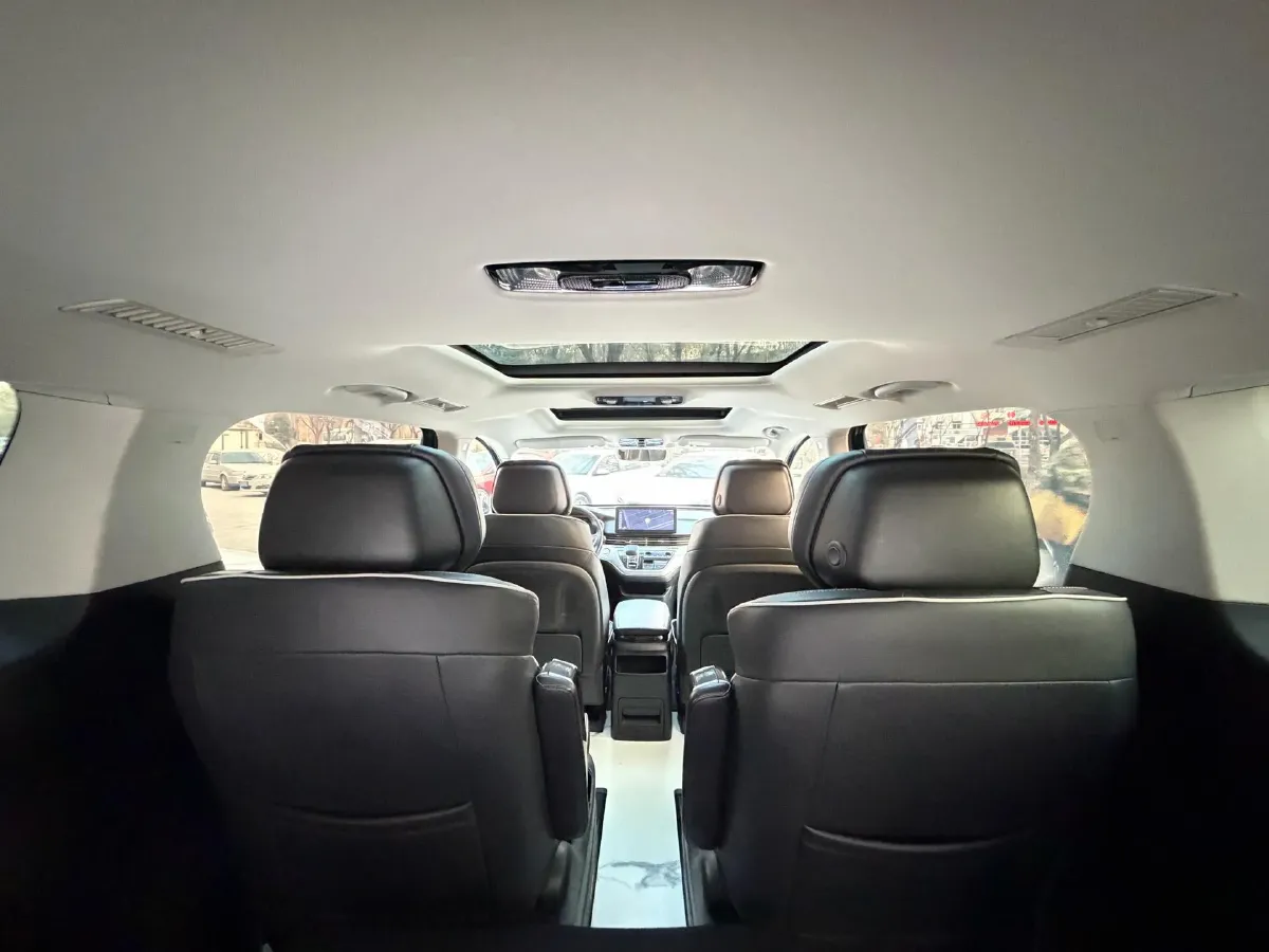 2021 Roewe iMAX8 2.0T 234HP L4 8AT,autocango,china used car exporter,china ev exporter,chinese used car exporter,chinese used ev exporter