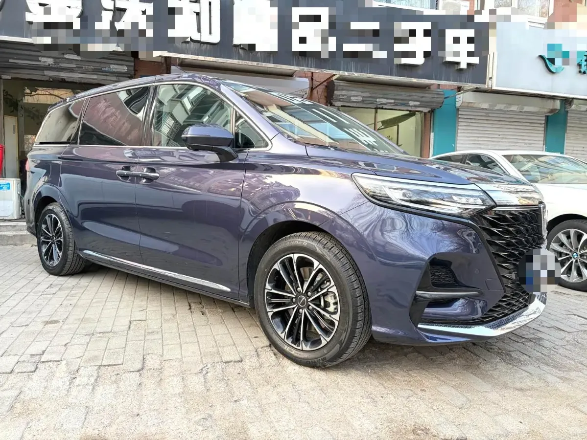 2021 Roewe iMAX8 2.0T 234HP L4 8AT,autocango,china used car exporter,china ev exporter,chinese used car exporter,chinese used ev exporter