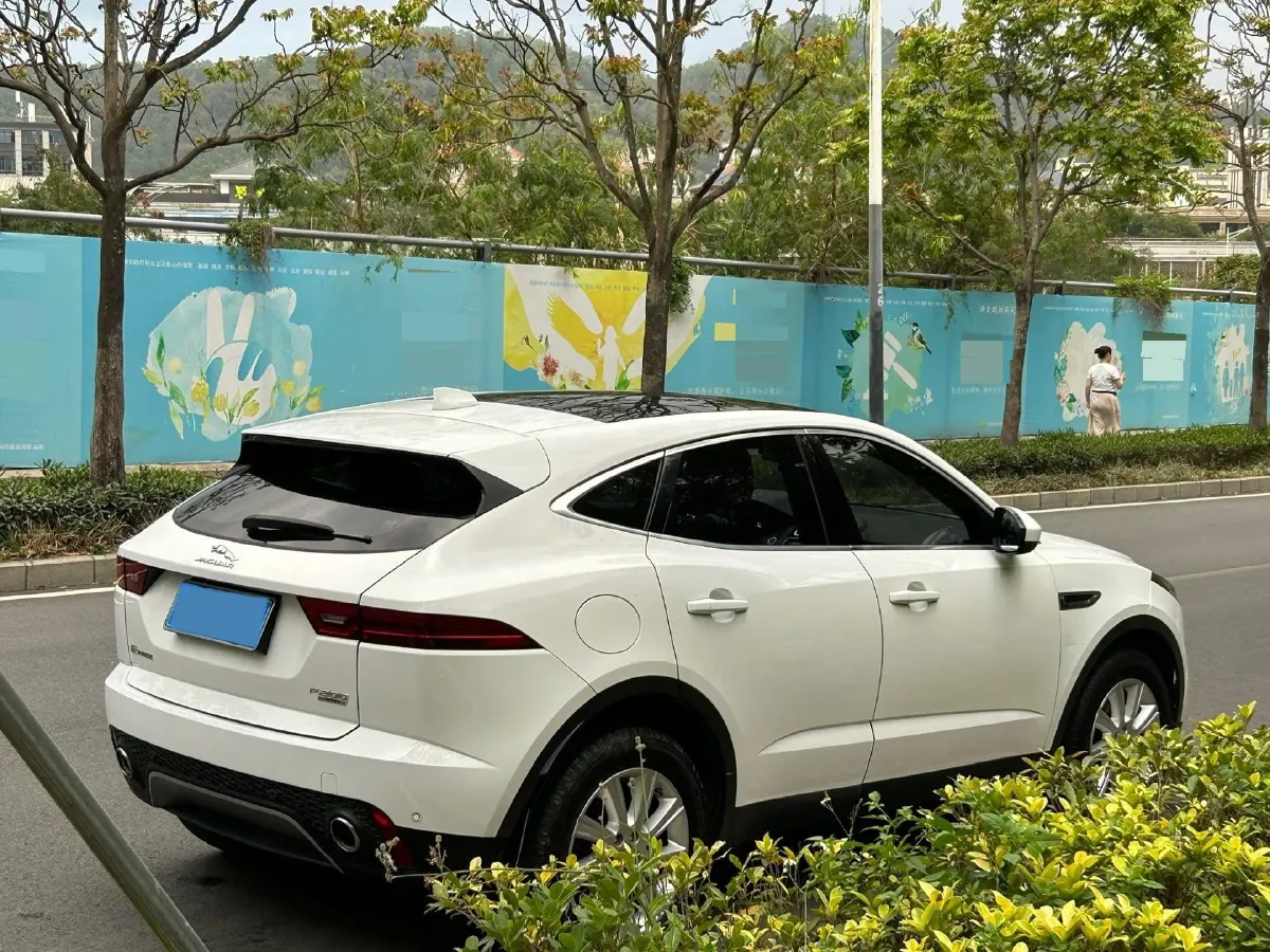 2018 Jaguar XEL 2.0T 200HP L4 8AT,autocango,china used car exporter,china ev exporter,chinese used car exporter,chinese used ev exporter