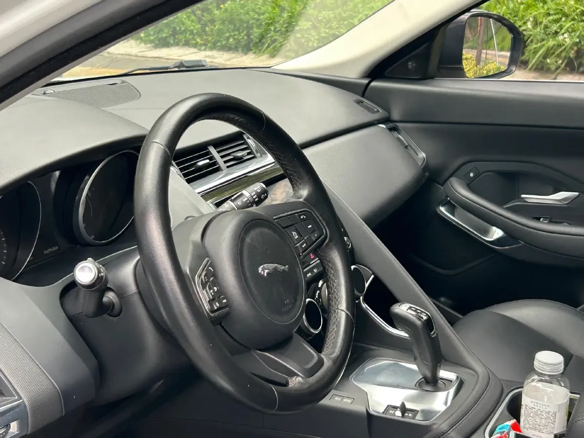 2018 Jaguar XEL 2.0T 200HP L4 8AT,autocango,china used car exporter,china ev exporter,chinese used car exporter,chinese used ev exporter