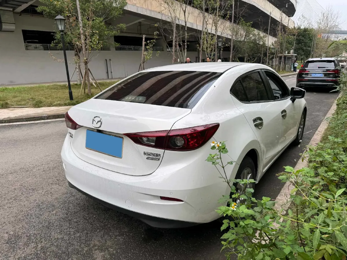 2017 Mazda 3 Axela 1.5L 117HP L4 6MT,autocango,china used car exporter,china ev exporter,chinese used car exporter,chinese used ev exporter