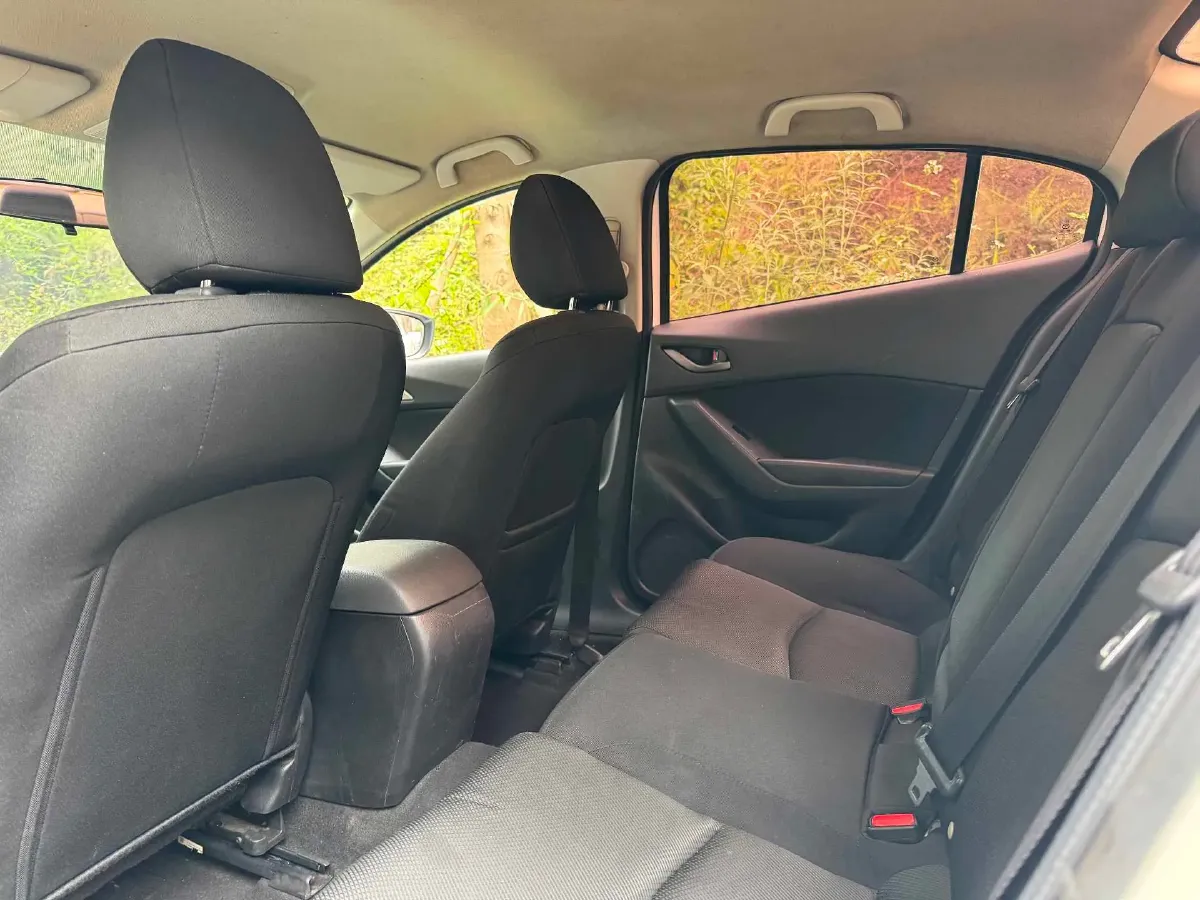 2017 Mazda 3 Axela 1.5L 117HP L4 6MT,autocango,china used car exporter,china ev exporter,chinese used car exporter,chinese used ev exporter