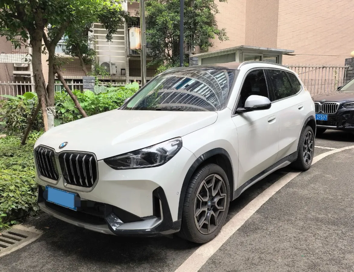 2023 BMW X1 2.0T 204HP L4 7DCT,autocango,china used car exporter,china ev exporter,chinese used car exporter,chinese used ev exporter