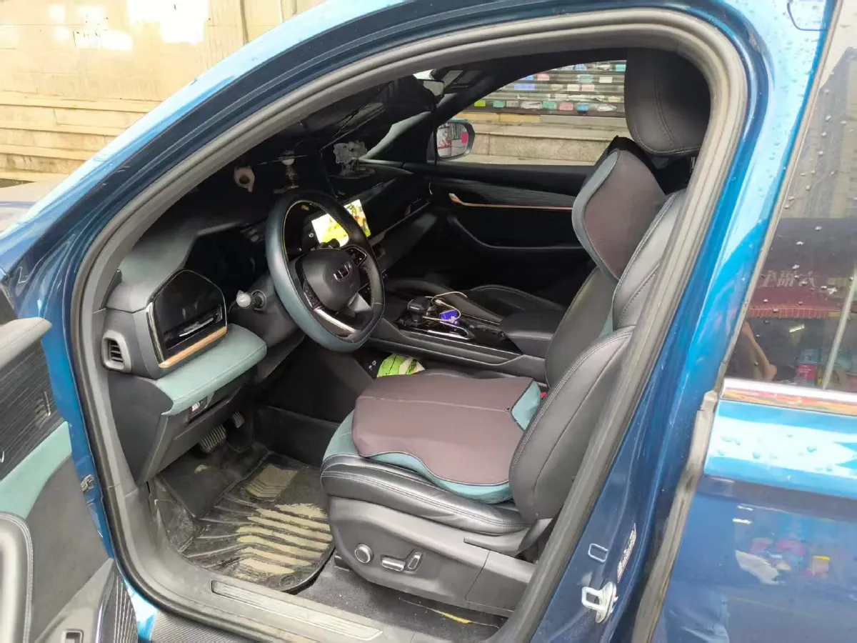 2021 Geely Monjaro 2.0T 218HP L4 7DCT,autocango,china used car exporter,china ev exporter,chinese used car exporter,chinese used ev exporter