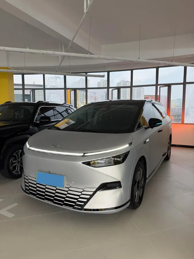 2024 Xpeng X9 BEV 101.5KWH,autocango,china used car exporter,china ev exporter,chinese used car exporter,chinese used ev exporter