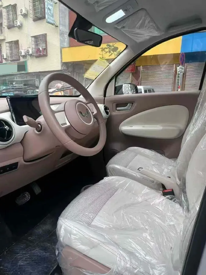 2025 WuLing HongGuang MINI EV BEV 16.2KWH,autocango,china used car exporter,china ev exporter,chinese used car exporter,chinese used ev exporter