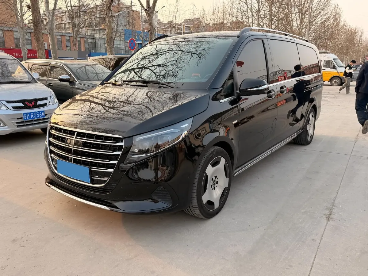2024 Mercedes-Benz V Class 2.0T 231HP L4 9AT,autocango,china used car exporter,china ev exporter,chinese used car exporter,chinese used ev exporter