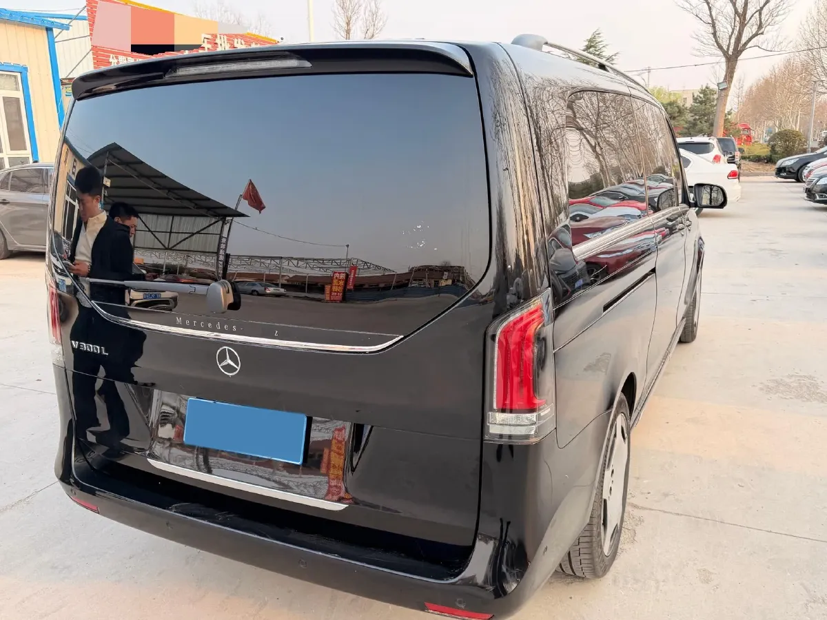 2024 Mercedes-Benz V Class 2.0T 231HP L4 9AT,autocango,china used car exporter,china ev exporter,chinese used car exporter,chinese used ev exporter