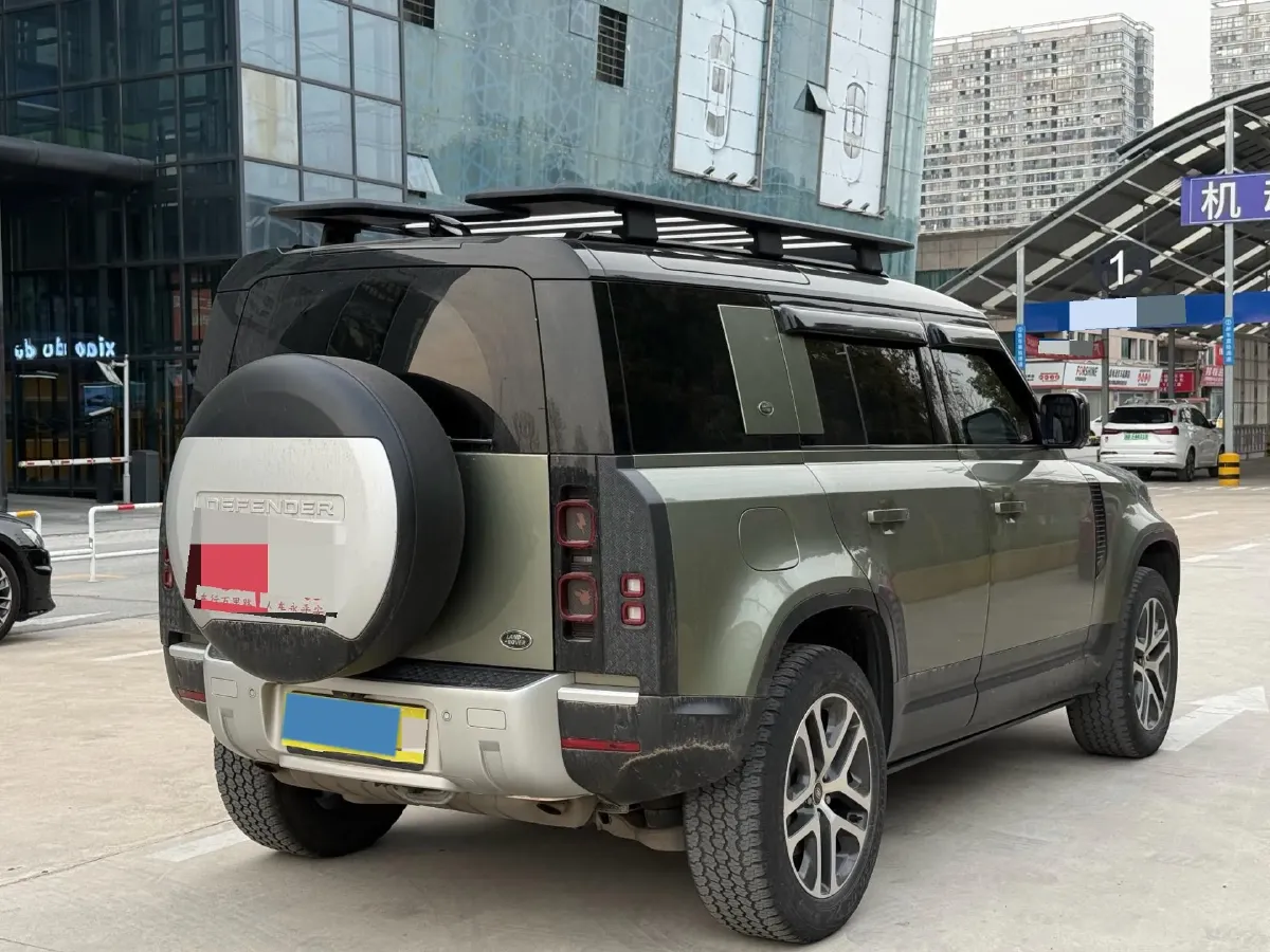 2022 Land Rover Defender 3.0T 400HP L6 8AT,autocango,china used car exporter,china ev exporter,chinese used car exporter,chinese used ev exporter