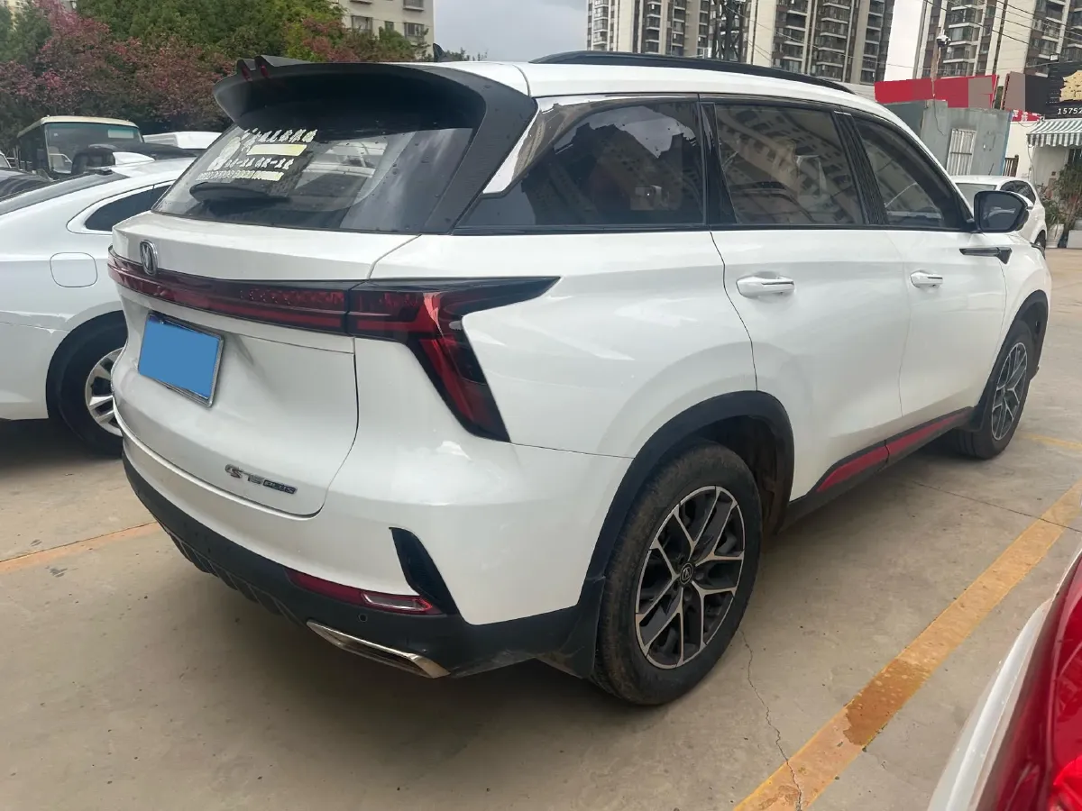 2022 ChangAn CS75 Plus 1.5T 188HP L4 8AT,autocango,china used car exporter,china ev exporter,chinese used car exporter,chinese used ev exporter