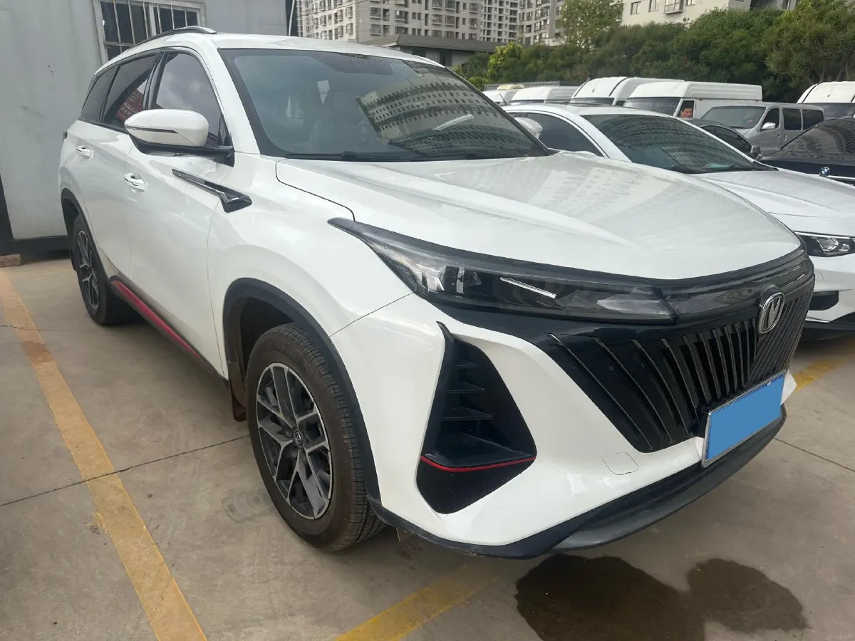 2022 ChangAn CS75 Plus 1.5T 188HP L4 8AT,autocango,china used car exporter,china ev exporter,chinese used car exporter,chinese used ev exporter