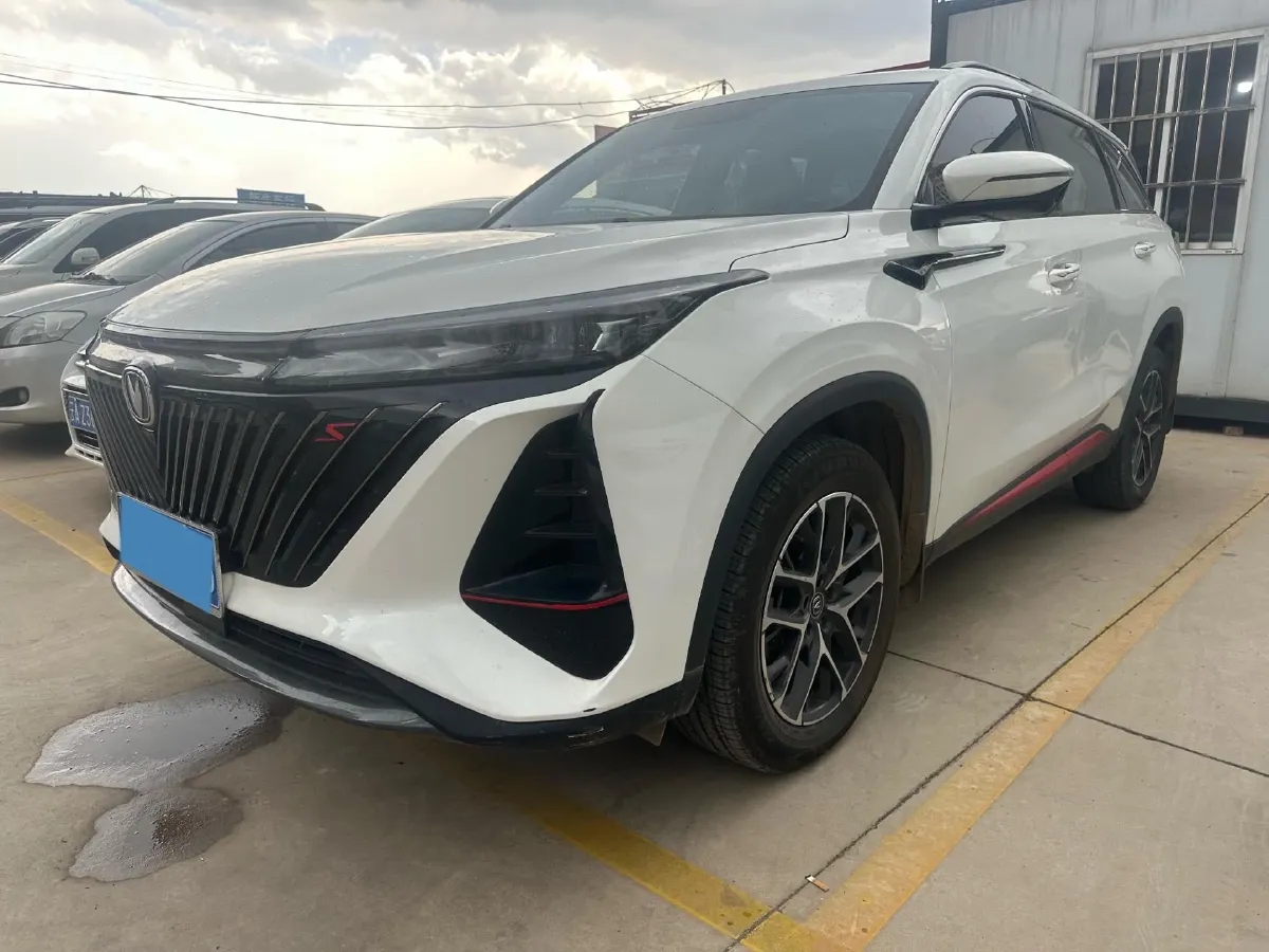 2022 ChangAn CS75 Plus 1.5T 188HP L4 8AT,autocango,china used car exporter,china ev exporter,chinese used car exporter,chinese used ev exporter