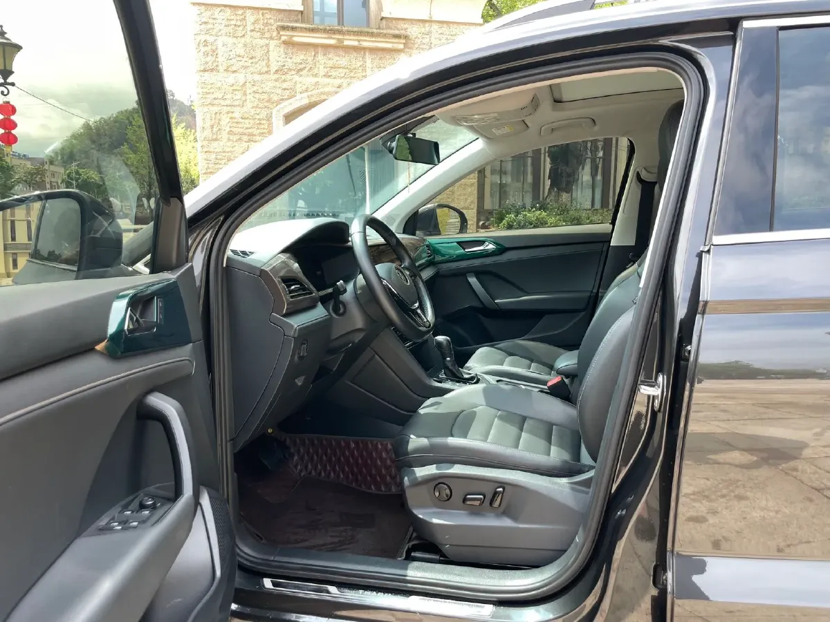 2021 Volkswagen Tharu 1.4T 150HP L4 7DCT,autocango,china used car exporter,china ev exporter,chinese used car exporter,chinese used ev exporter