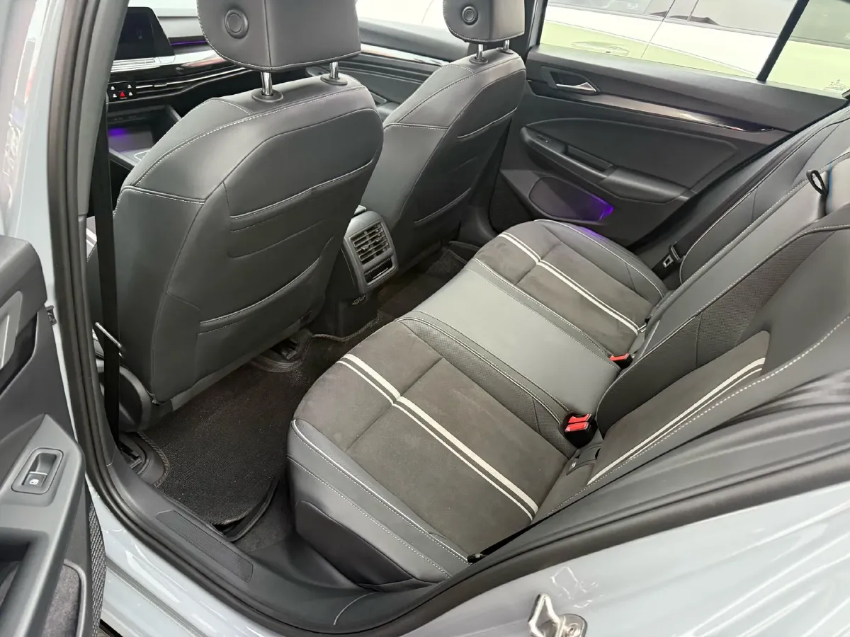 2023 Volkswagen Golf 1.4T 150HP L4 7DCT,autocango,china used car exporter,china ev exporter,chinese used car exporter,chinese used ev exporter