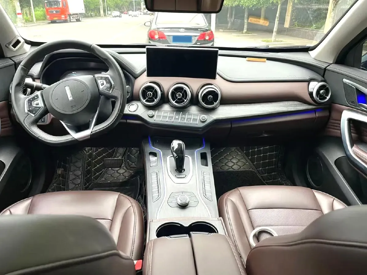 2020 WEY VV7 2.0T 227HP L4 7DCT,autocango,china used car exporter,china ev exporter,chinese used car exporter,chinese used ev exporter