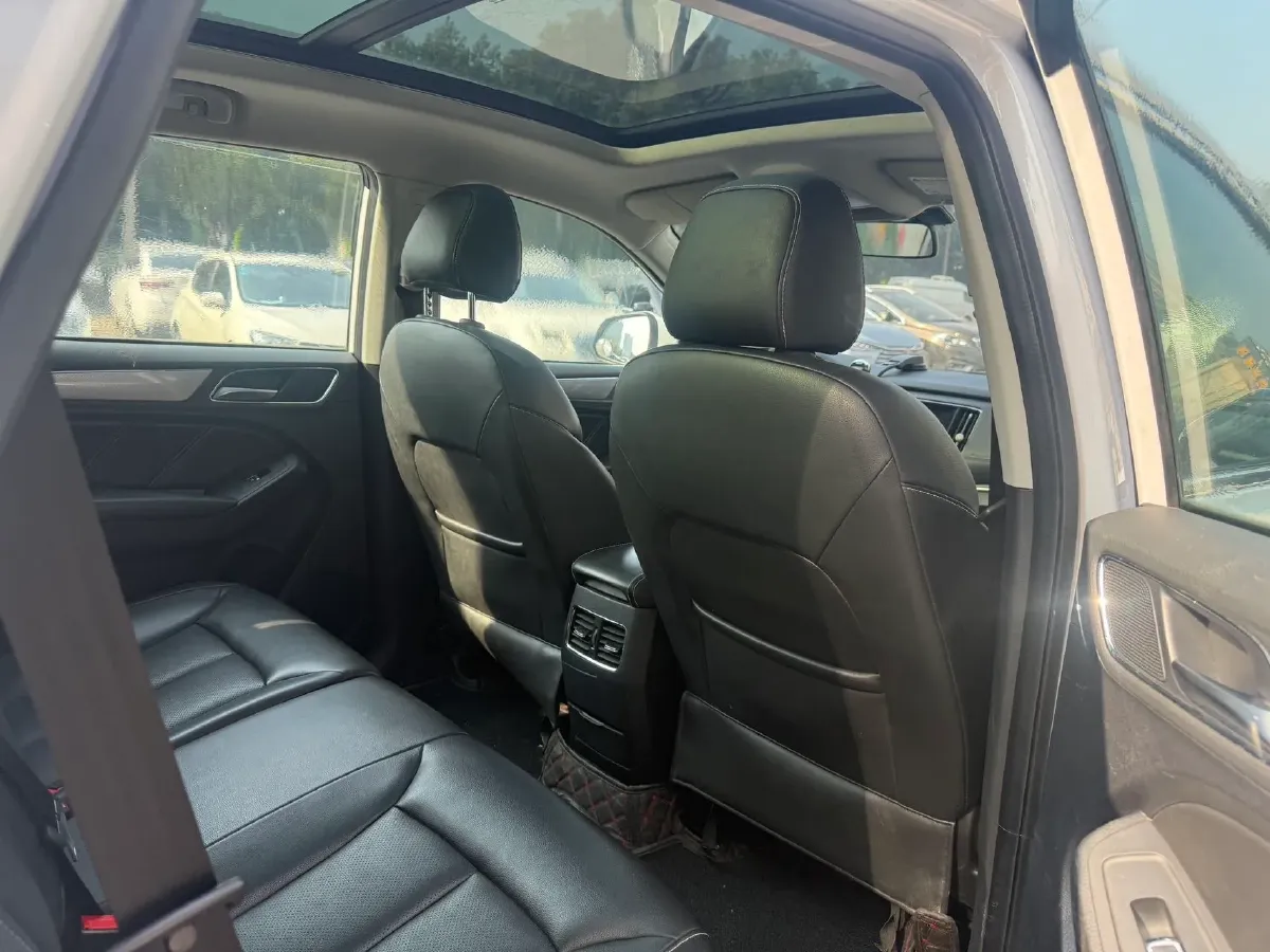 2018 Roewe RX5 1.5T 169HP L4 7DCT,autocango,china used car exporter,china ev exporter,chinese used car exporter,chinese used ev exporter