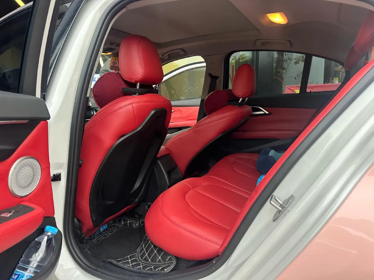 2022 BMW 1 Series 1.5T 140HP L3 7DCT,autocango,china used car exporter,china ev exporter,chinese used car exporter,chinese used ev exporter