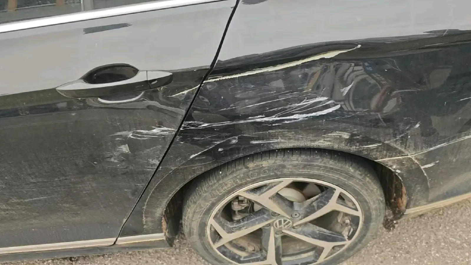 2023 Volkswagen Magotan 2.0T 186HP L4 7DCT,autocango,china used car exporter,china ev exporter,chinese used car exporter,chinese used ev exporter