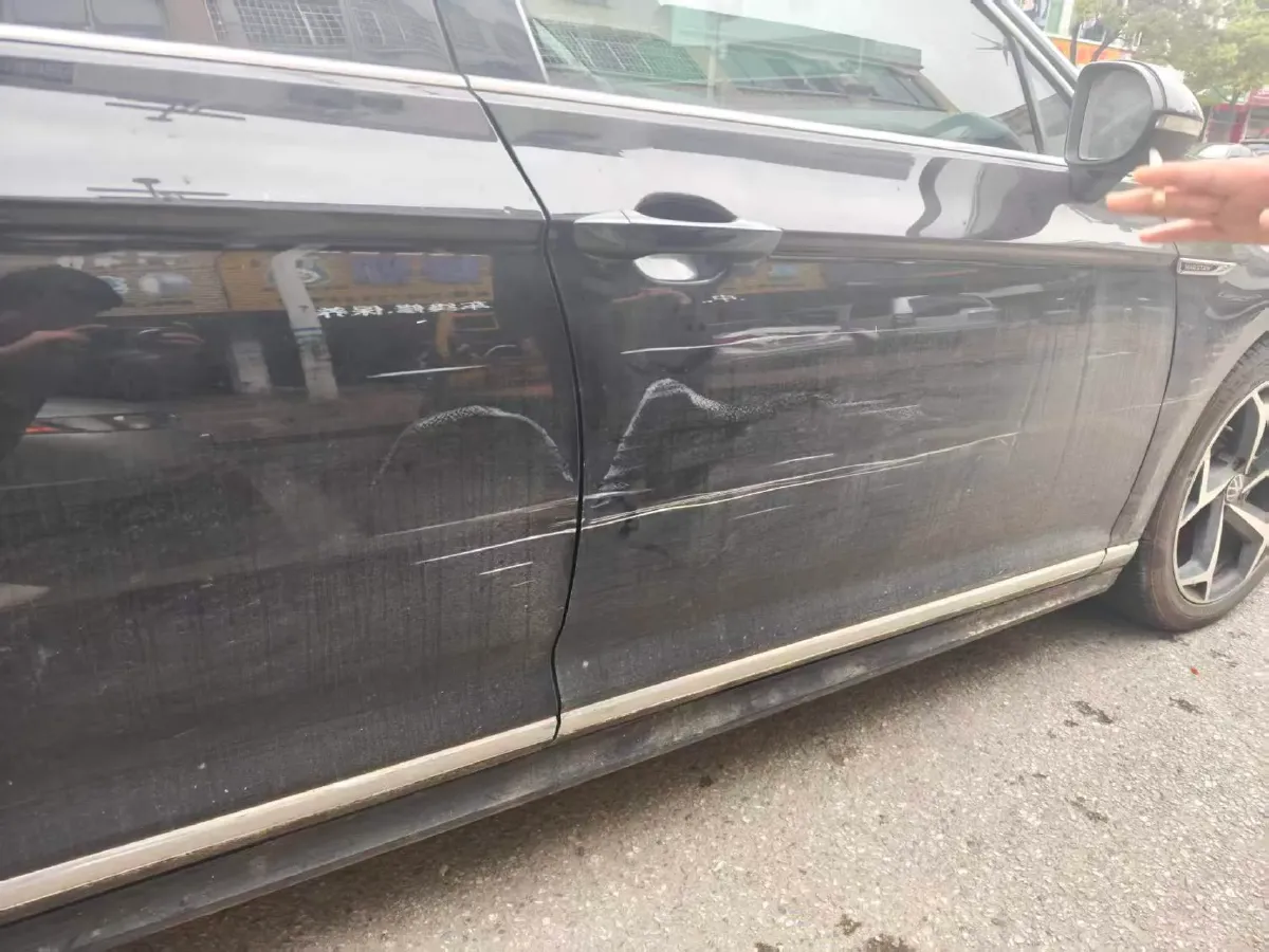 2023 Volkswagen Magotan 2.0T 186HP L4 7DCT,autocango,china used car exporter,china ev exporter,chinese used car exporter,chinese used ev exporter