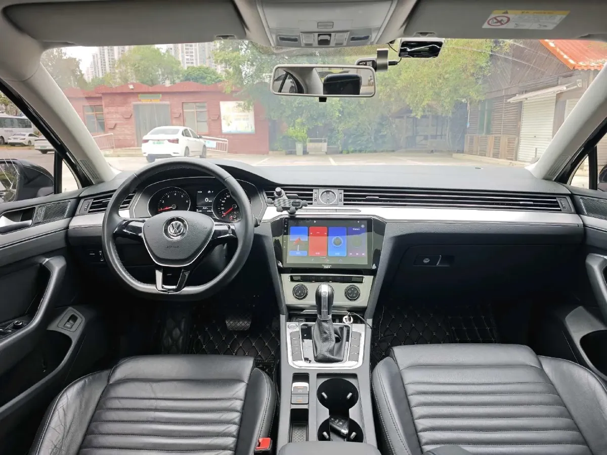 2018 Volkswagen Magotan 1.4T 150HP L4 7DCT,autocango,china used car exporter,china ev exporter,chinese used car exporter,chinese used ev exporter