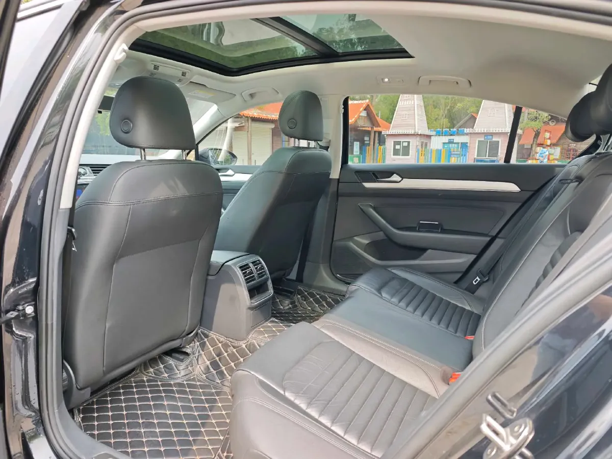 2018 Volkswagen Magotan 1.4T 150HP L4 7DCT,autocango,china used car exporter,china ev exporter,chinese used car exporter,chinese used ev exporter