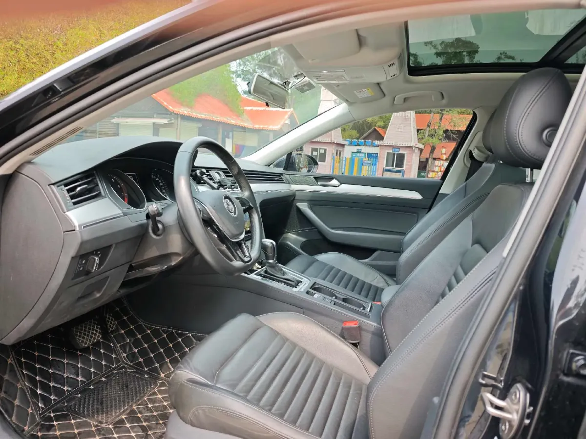 2018 Volkswagen Magotan 1.4T 150HP L4 7DCT,autocango,china used car exporter,china ev exporter,chinese used car exporter,chinese used ev exporter