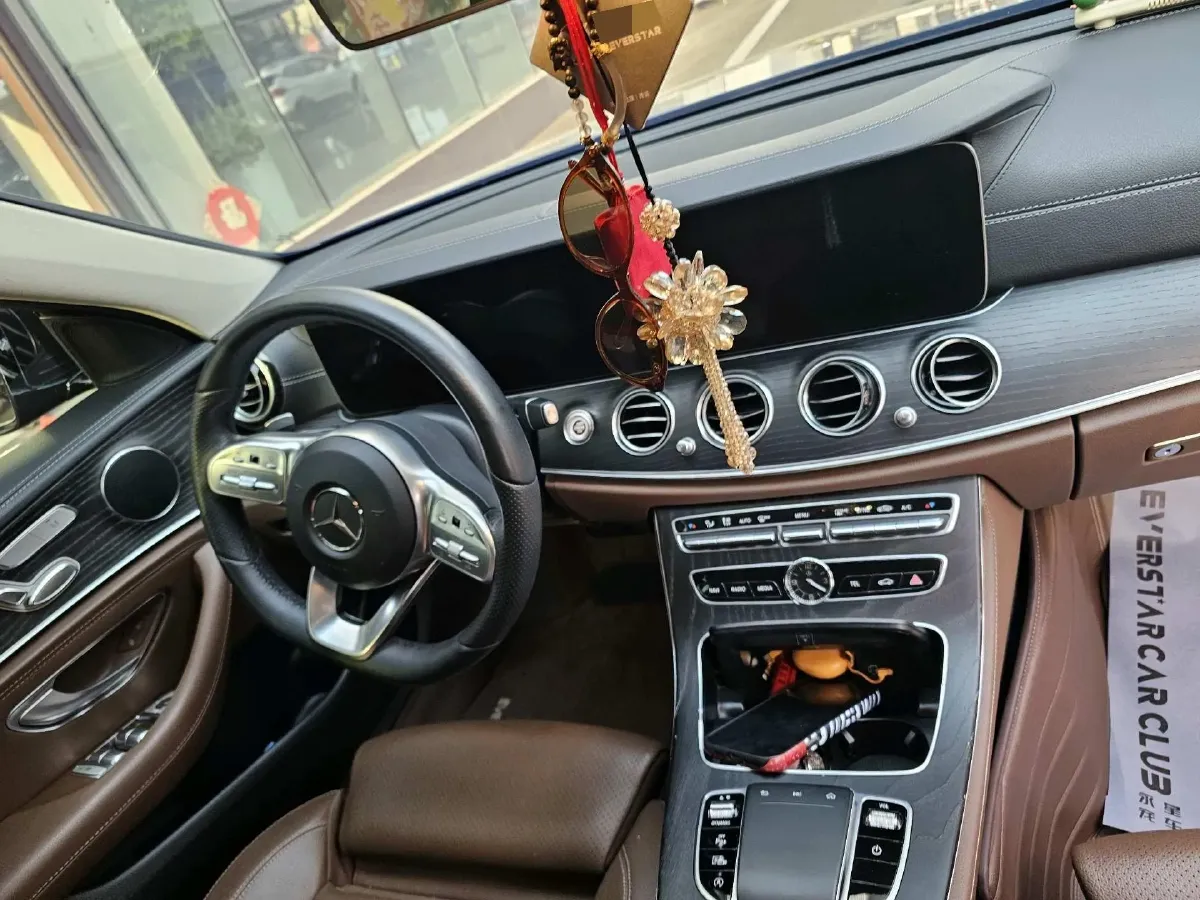 2019 Lincoln Continental 2.0T 261HP L4 6AT,autocango,china used car exporter,china ev exporter,chinese used car exporter,chinese used ev exporter