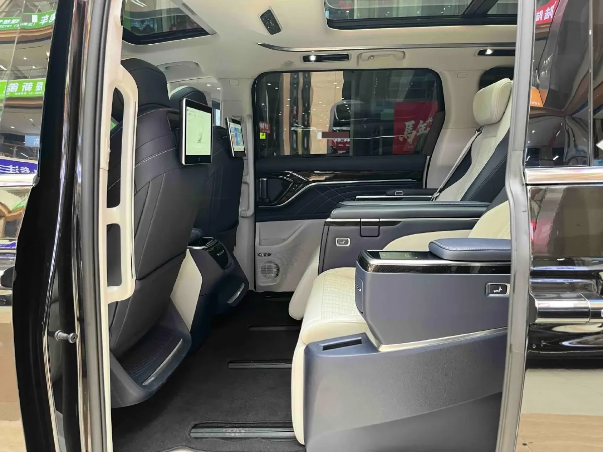 2022 MAXUS G90 2.0T 234HP L4 8AT,autocango,china used car exporter,china ev exporter,chinese used car exporter,chinese used ev exporter