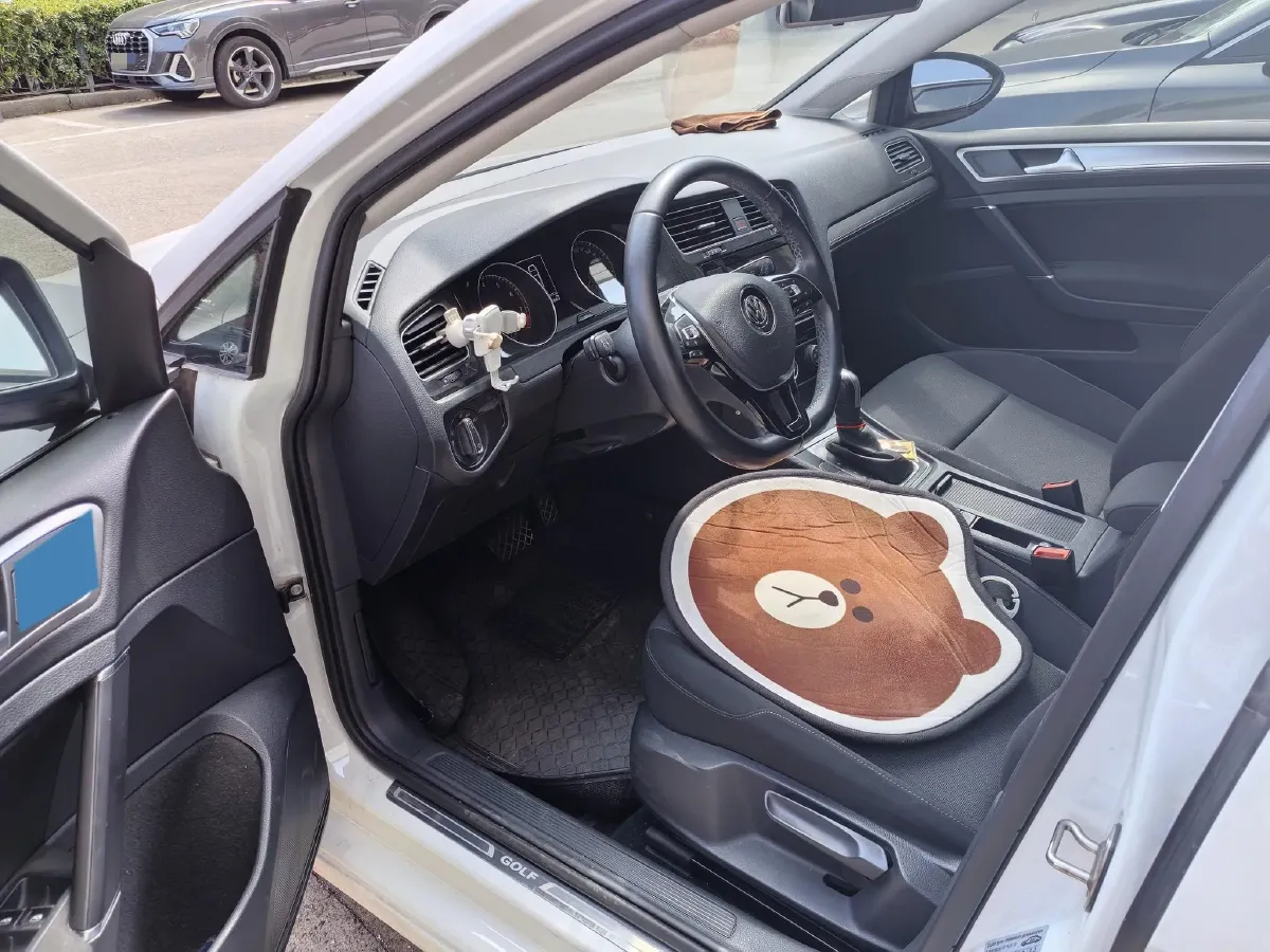 2019 Volkswagen Golf 1.2T 116HP L4 7DCT,autocango,china used car exporter,china ev exporter,chinese used car exporter,chinese used ev exporter