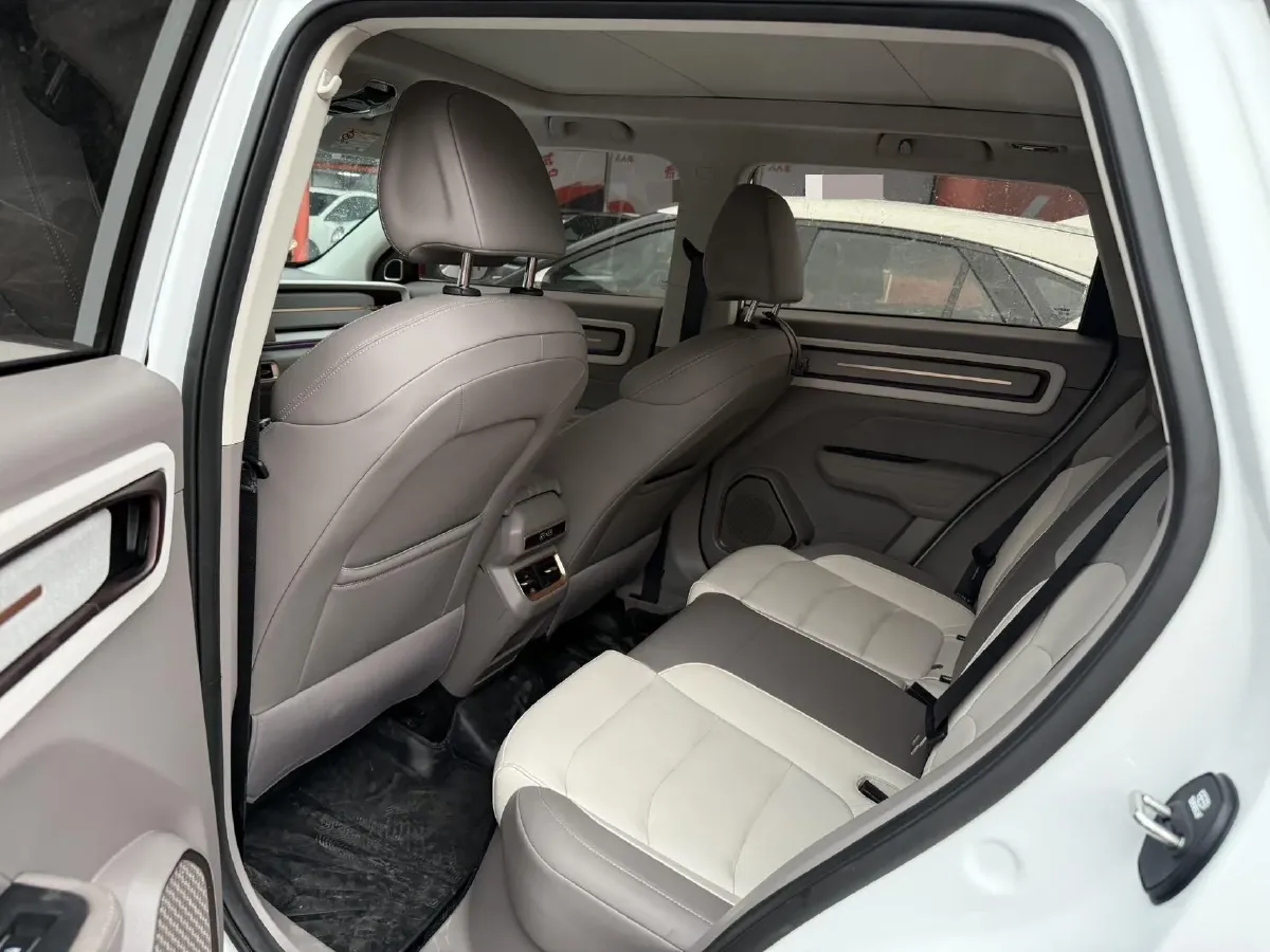 2026 Geely ICON 1.5T 181HP L4 7DCT,autocango,china used car exporter,china ev exporter,chinese used car exporter,chinese used ev exporter