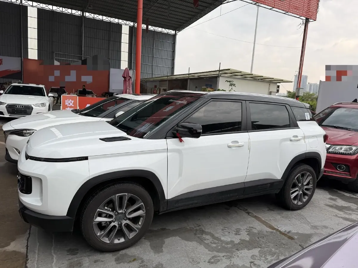 2026 Geely ICON 1.5T 181HP L4 7DCT,autocango,china used car exporter,china ev exporter,chinese used car exporter,chinese used ev exporter