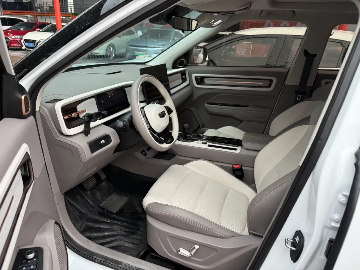 2026 Geely ICON 1.5T 181HP L4 7DCT,autocango,china used car exporter,china ev exporter,chinese used car exporter,chinese used ev exporter