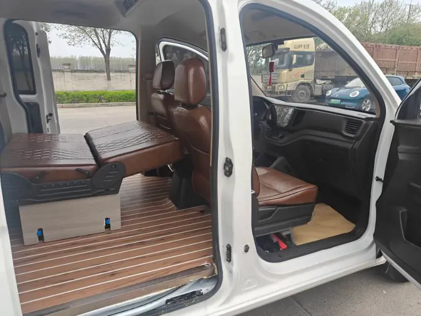 2019 WuLing HongGuang V 1.5L 99HP L4 6MT,autocango,china used car exporter,china ev exporter,chinese used car exporter,chinese used ev exporter