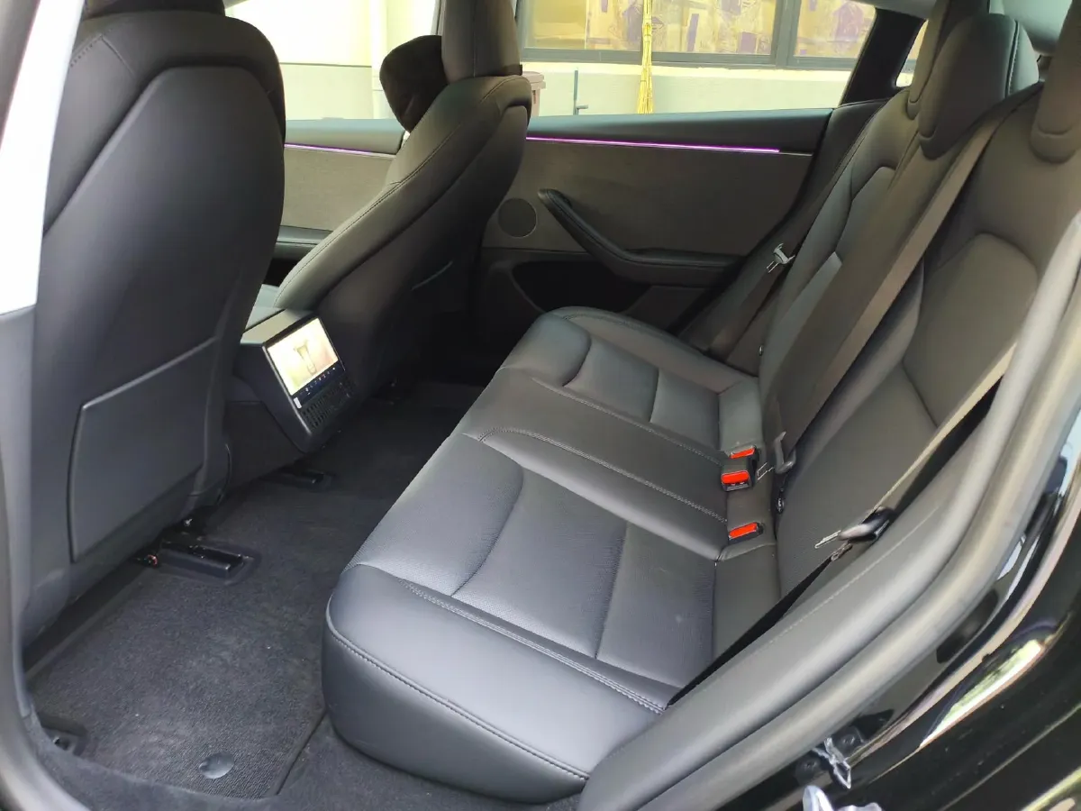 2025 Tesla Model 3 BEV 62.5KWH,autocango,china used car exporter,china ev exporter,chinese used car exporter,chinese used ev exporter