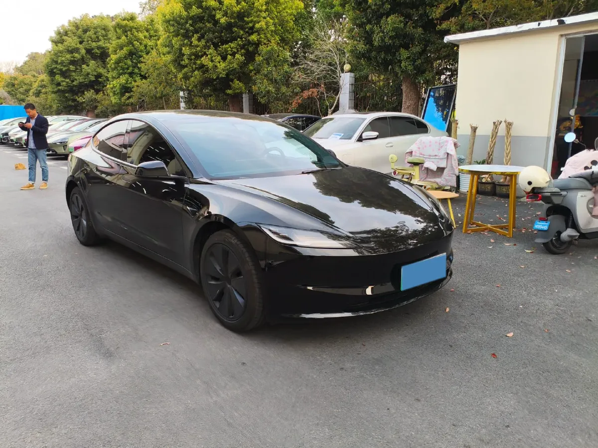 2025 Tesla Model 3 BEV 62.5KWH,autocango,china used car exporter,china ev exporter,chinese used car exporter,chinese used ev exporter