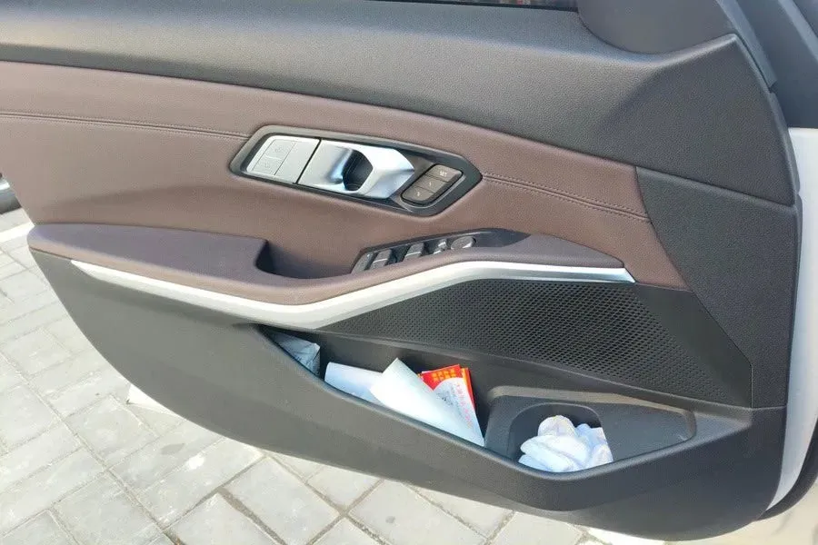 2020 BMW 3 Series 2.0T 156HP L4 8AT,autocango,china used car exporter,china ev exporter,chinese used car exporter,chinese used ev exporter