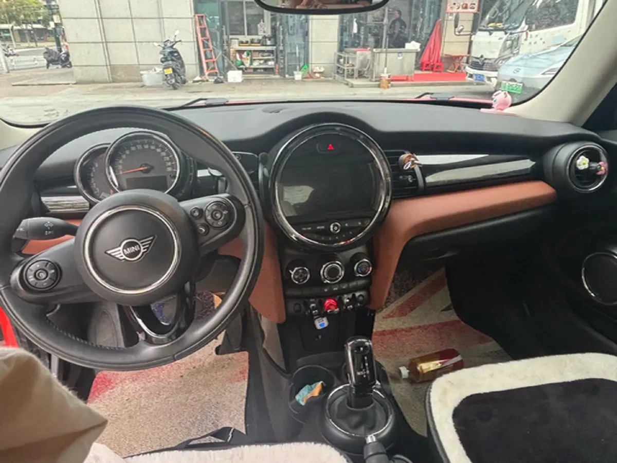 2019 MINI MINI 1.5T 102HP L3 7DCT,autocango,china used car exporter,china ev exporter,chinese used car exporter,chinese used ev exporter