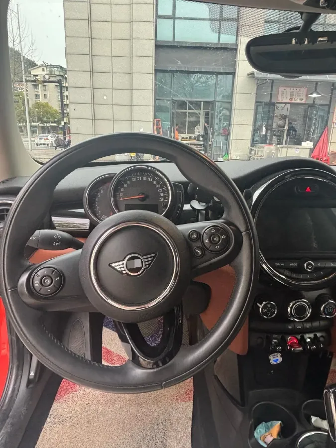2019 MINI MINI 1.5T 102HP L3 7DCT,autocango,china used car exporter,china ev exporter,chinese used car exporter,chinese used ev exporter