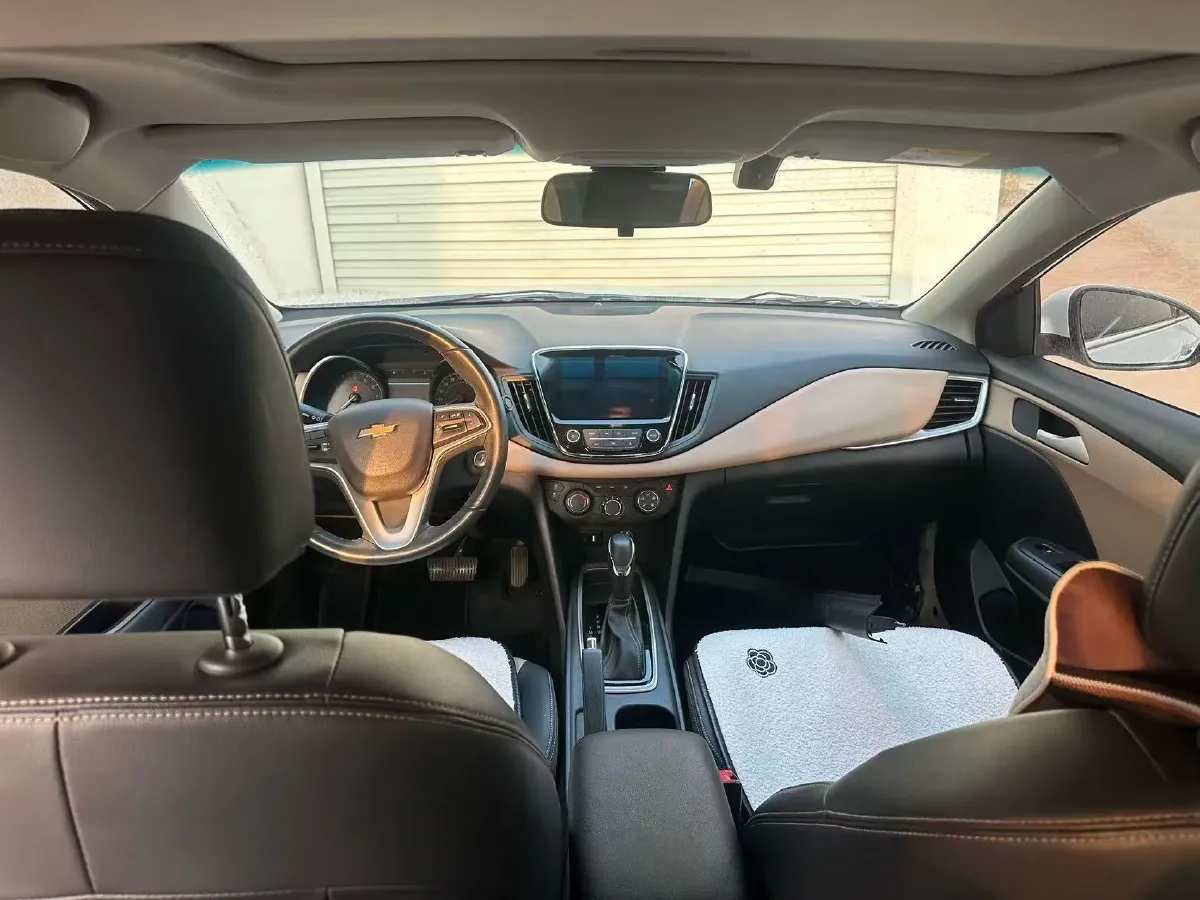 2022 Chevrolet Monza 1.5L 113HP L4 6AT,autocango,china used car exporter,china ev exporter,chinese used car exporter,chinese used ev exporter