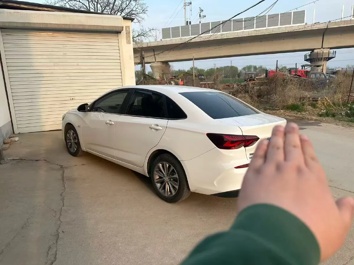 2022 Chevrolet Monza 1.5L 113HP L4 6AT,autocango,china used car exporter,china ev exporter,chinese used car exporter,chinese used ev exporter