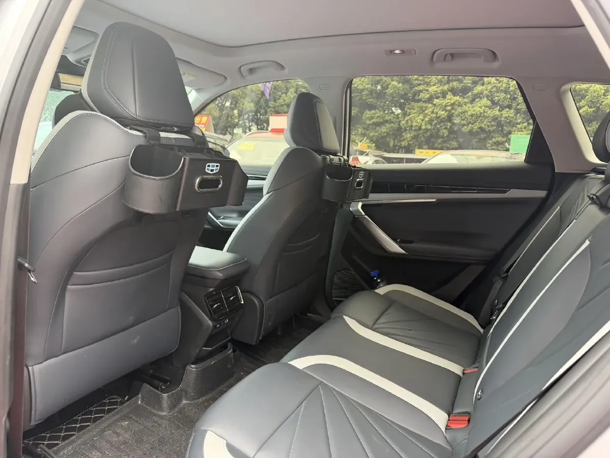 2023 Geely StarRay 1.5T 181HP L4 7DCT,autocango,china used car exporter,china ev exporter,chinese used car exporter,chinese used ev exporter