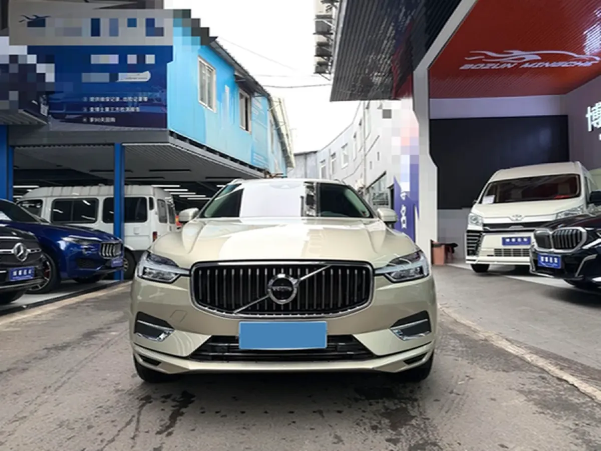 2020 Volvo XC60 2.0T 254HP L4 8AT,autocango,china used car exporter,china ev exporter,chinese used car exporter,chinese used ev exporter