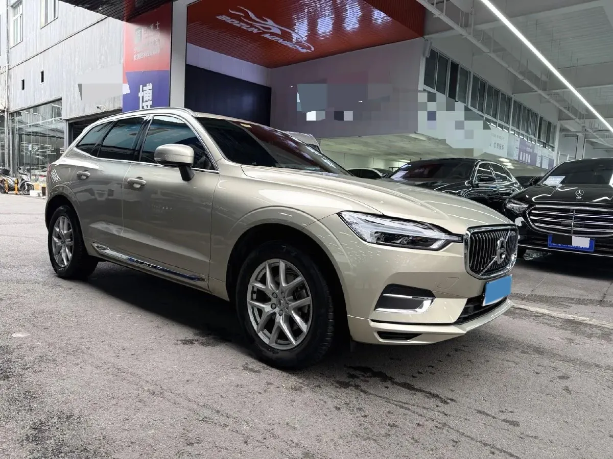 2020 Volvo XC60 2.0T 254HP L4 8AT,autocango,china used car exporter,china ev exporter,chinese used car exporter,chinese used ev exporter