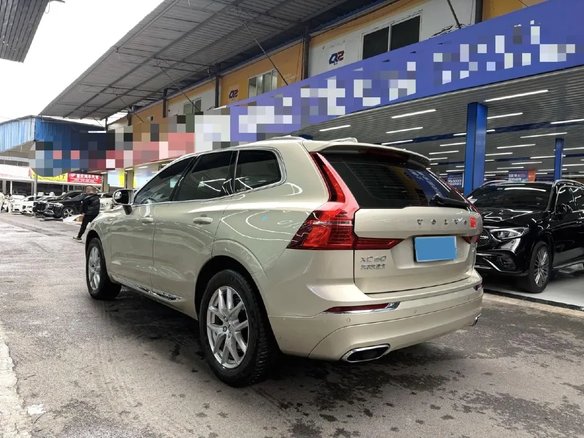 2020 Volvo XC60 2.0T 254HP L4 8AT,autocango,china used car exporter,china ev exporter,chinese used car exporter,chinese used ev exporter