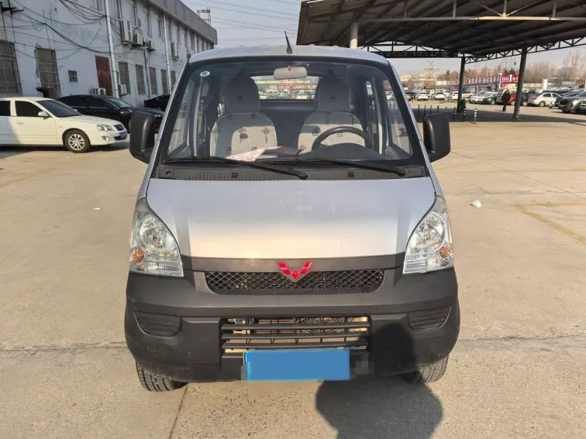 2018 WuLing RongGuang New Truck 1.5L 107HP L4 5MT,autocango,china used car exporter,china ev exporter,chinese used car exporter,chinese used ev exporter