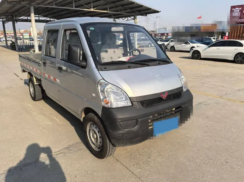 2018 WuLing RongGuang New Truck 1.5L 107HP L4 5MT,autocango,china used car exporter,china ev exporter,chinese used car exporter,chinese used ev exporter