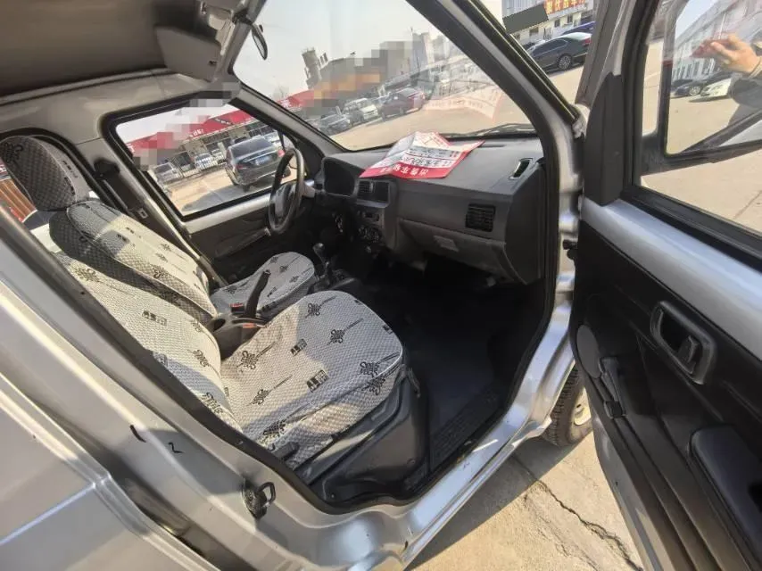 2018 WuLing RongGuang New Truck 1.5L 107HP L4 5MT,autocango,china used car exporter,china ev exporter,chinese used car exporter,chinese used ev exporter