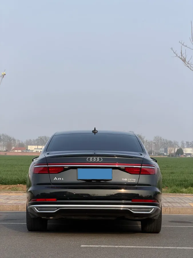 2021 Audi A8 3.0T 286HP V6 8AT,autocango,china used car exporter,china ev exporter,chinese used car exporter,chinese used ev exporter