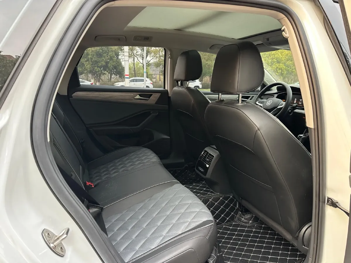 2023 Volkswagen Sagitar 1.4T 150HP L4 7DCT,autocango,china used car exporter,china ev exporter,chinese used car exporter,chinese used ev exporter